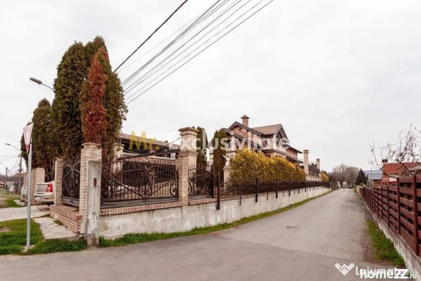 Casă cu 8 camere cu Teren 1229 Mp în Ștefănești