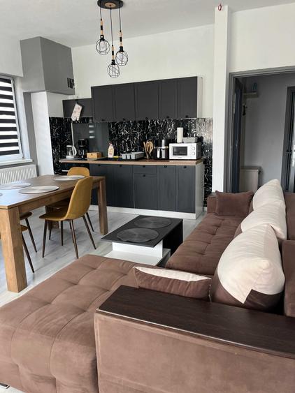 Vand apartament cu 2 camere decomandat, complet mobilat si utilat.. - 2
