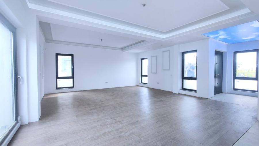 Casă individuală cu 4 camere cu Teren 300 Mp în Tunari
