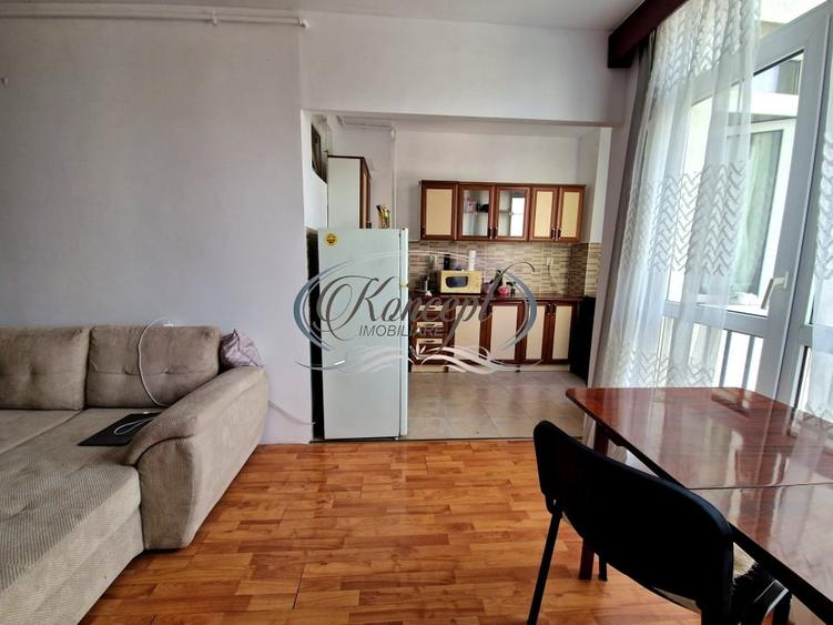 Apartament cu 2 camere semidecomandat, mobilat în Semicentral