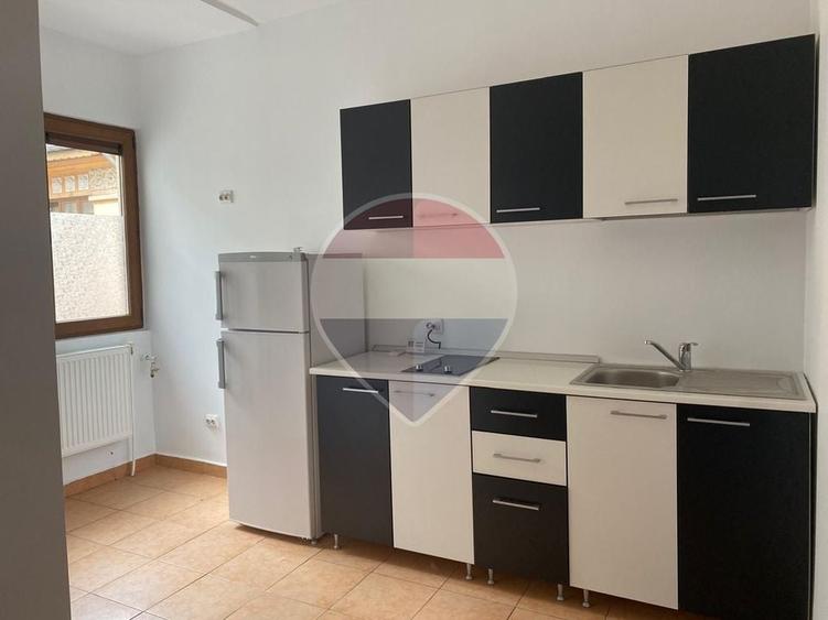 Casă individuală cu 4 camere cu Teren 120 Mp în Ferdinand