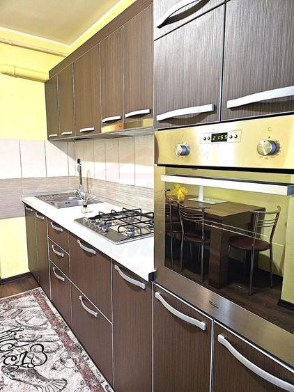 Apartament cu 3 camere decomandat, mobilat în Siderurgiștilor