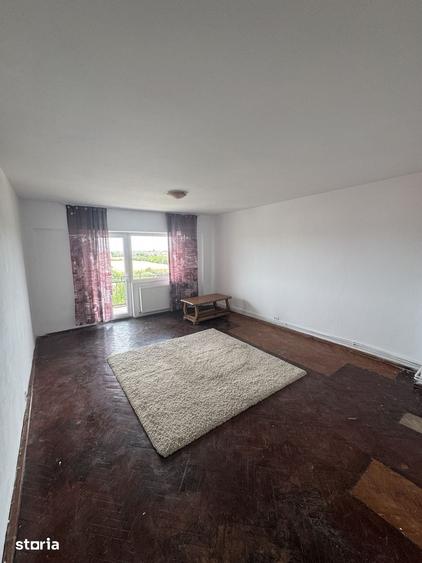 Apartament cu 2 camere decomandat în Carpați 2
