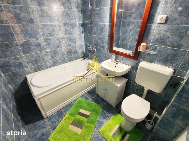 Apartament cu 3 camere semidecomandat, mobilat în Florești