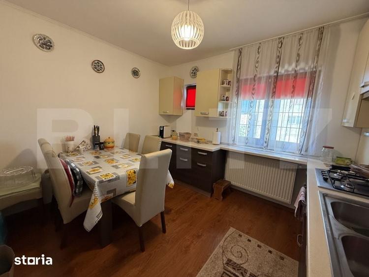 Apartament cu 3 camere decomandat în Micro 16