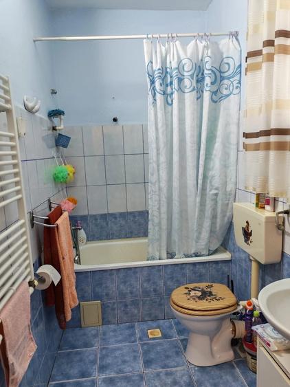 Casă cu Teren 1000 Mp în Central