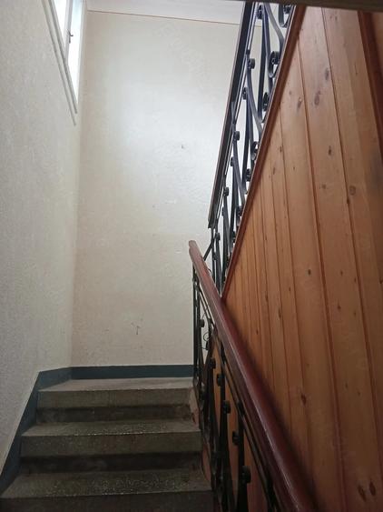 Casă cu 6 camere cu Teren 805 Mp în Central