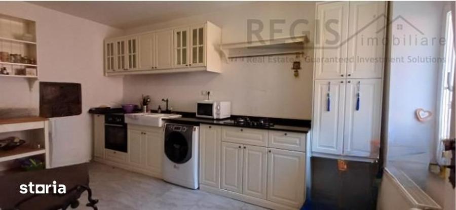 Apartament cu 3 camere, mobilat în Centrul Istoric
