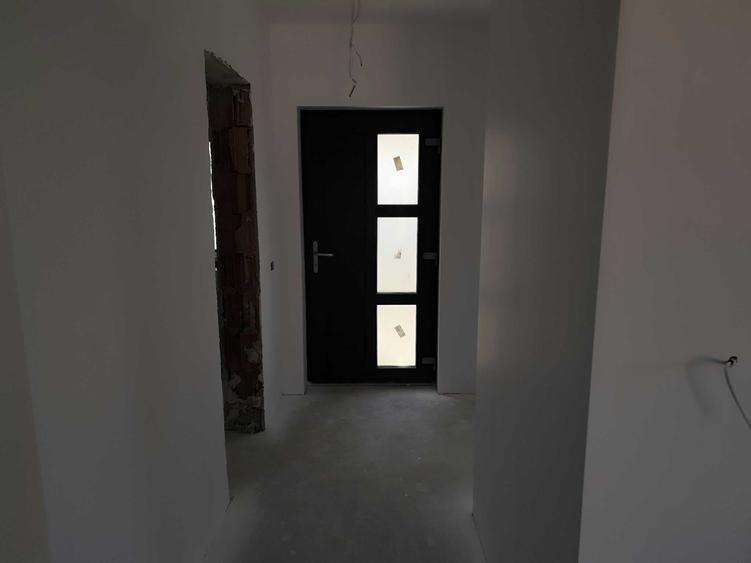 Casă cu 4 camere în Urseni