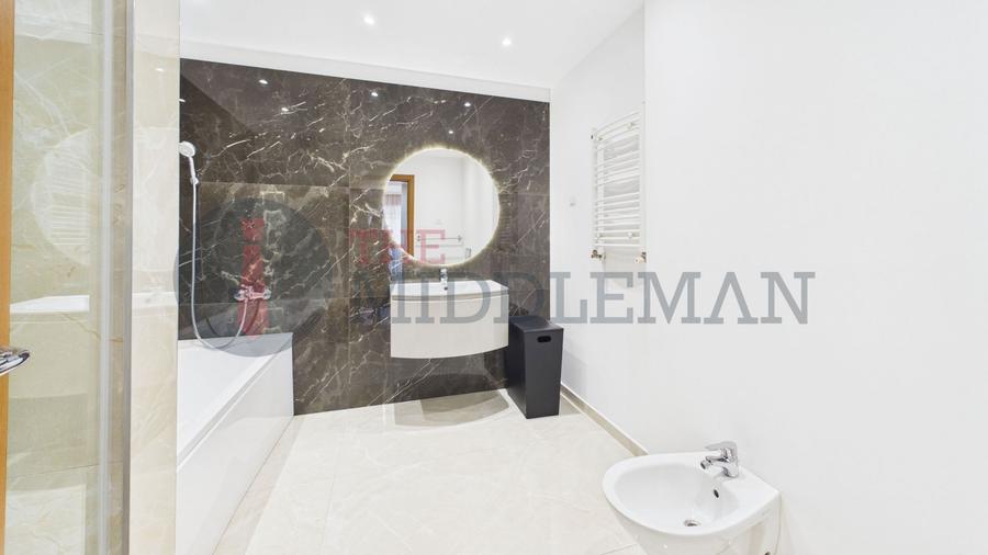 Apartament cu 3 camere, mobilat în Șoseaua Nordului