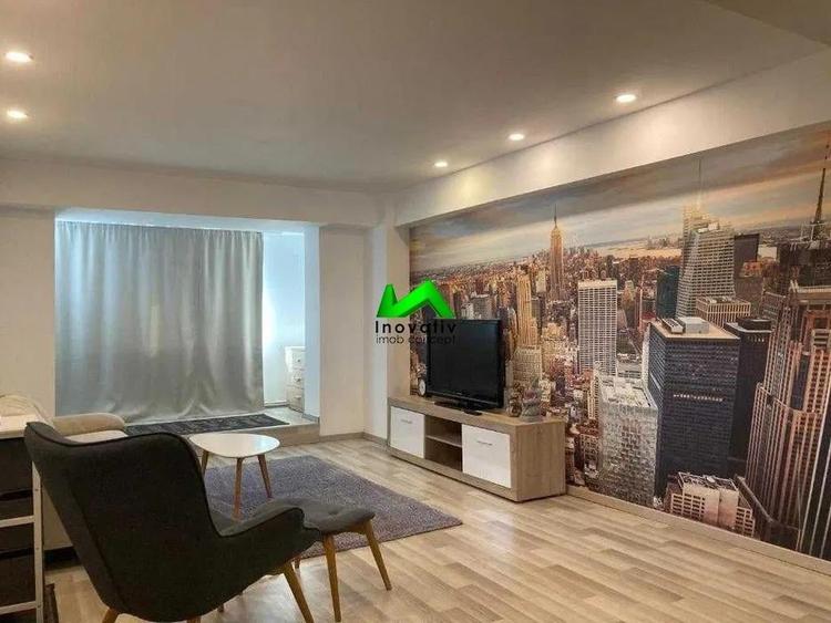Apartament cu 3 camere decomandat, mobilat în Central