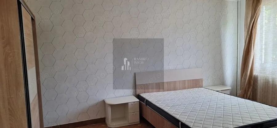 Garsonieră decomandată în Brâncoveanu