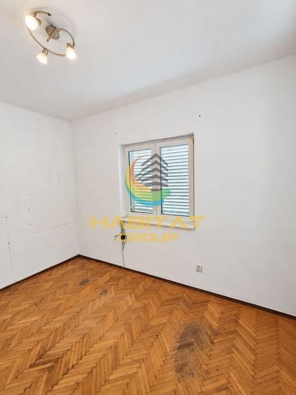 Apartament cu 3 camere semidecomandat în Gara de Nord