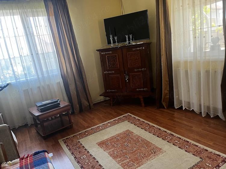 Casă cu 3 camere cu Teren 398 Mp în Lipoveni
