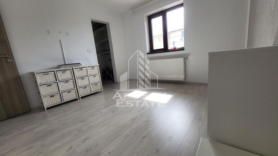 Duplex cu 4 camere cu Canalizare în Dumbrăvița