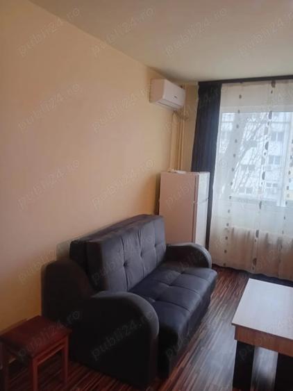 Garsonieră semidecomandată în Far