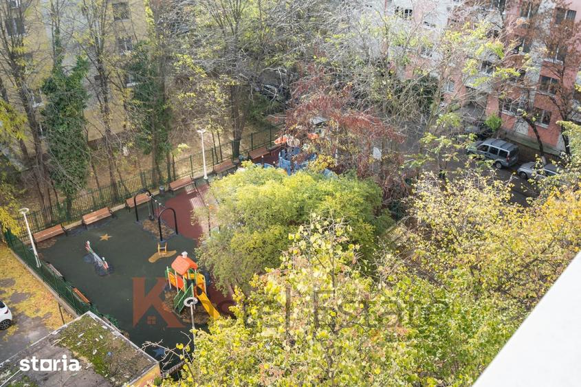 Apartament cu 2 camere decomandat în Tei