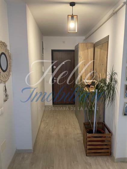 Apartament cu 3 camere semidecomandat, mobilat în Baciu