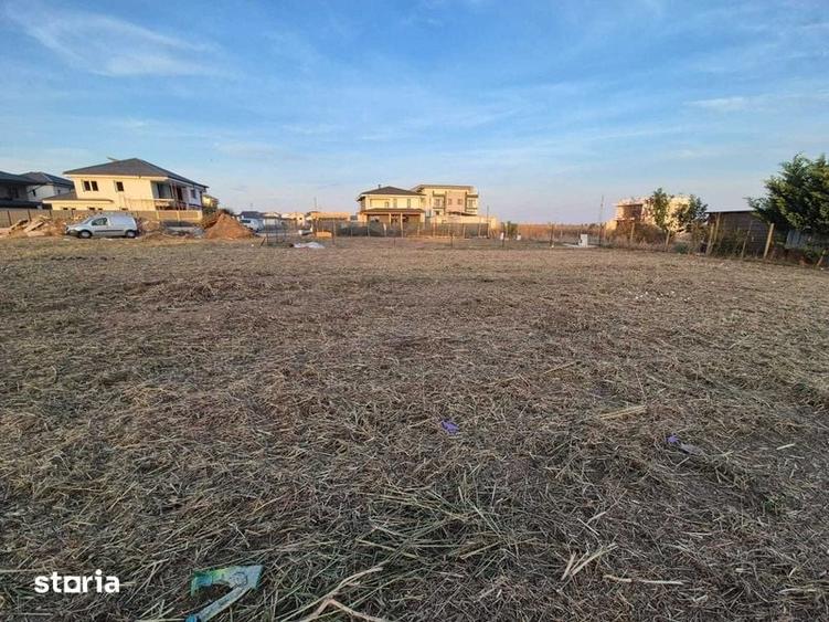 Teren de 465 mp, în Cumpăna