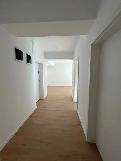 Apartament cu 2 camere decomandat în Tunari