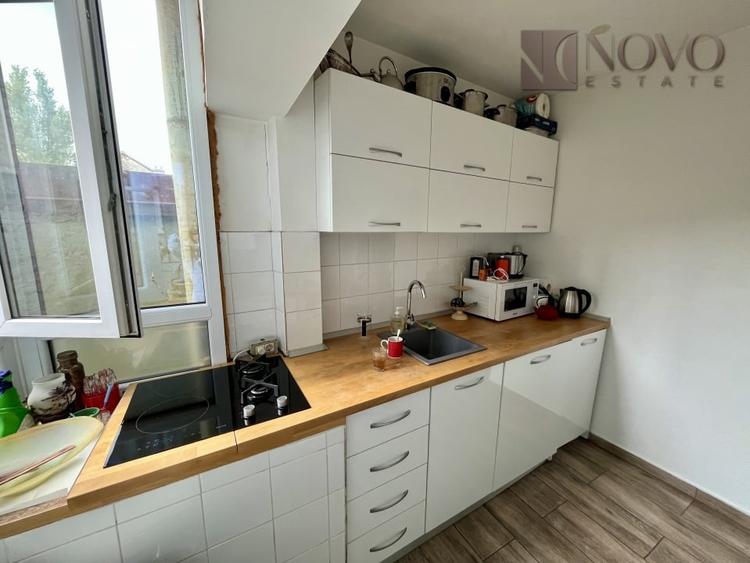 Apartament cu 4 camere semidecomandat, mobilat în Unirii