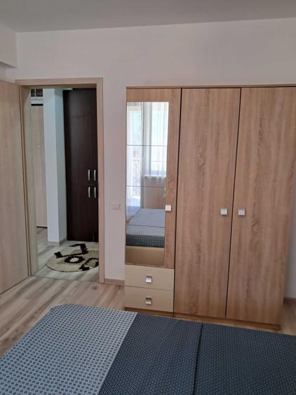 Apartament cu 2 camere semidecomandat în Est