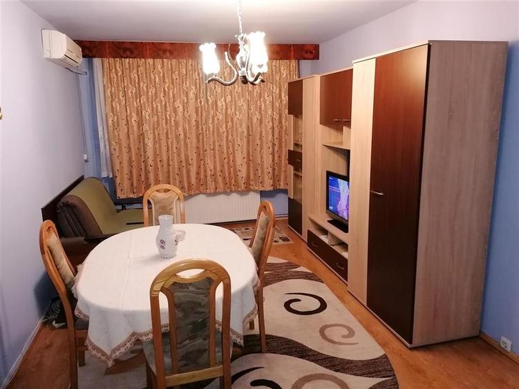 Apartament cu 3 camere decomandat în Olimpia-Stadion