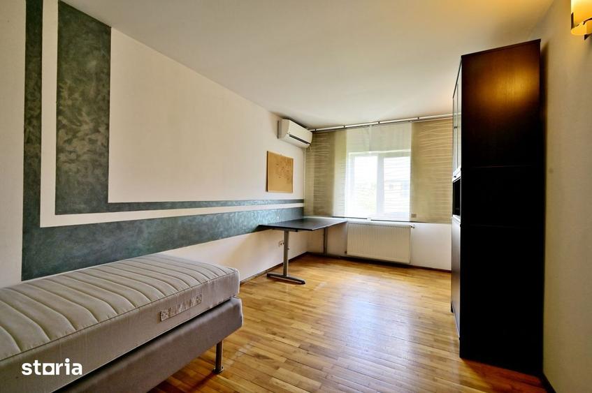 Apartament cu 4 camere decomandat în Vest