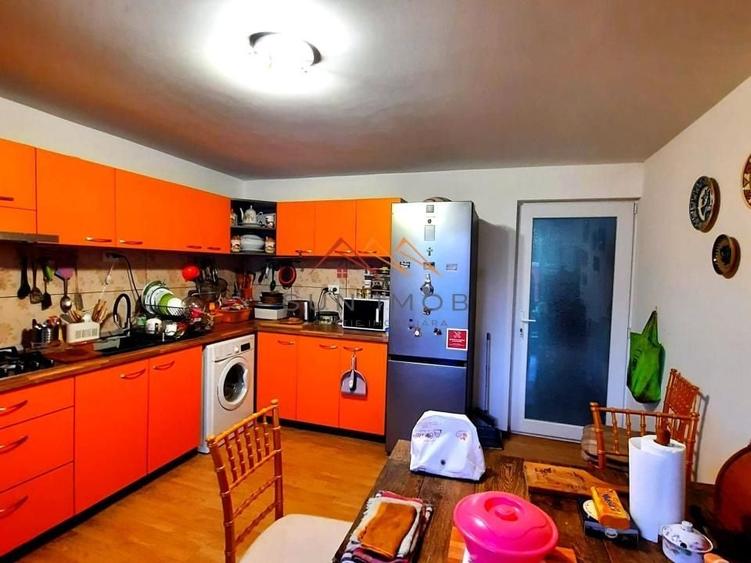 Casă individuală cu 3 camere cu Canalizare în Lac de Verde