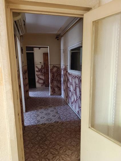 Vand apartament 3 camere etaj 4 - 5