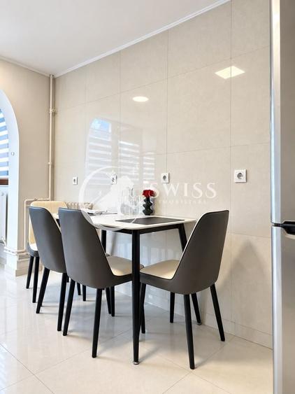 Apartament cu 3 camere decomandat, mobilat în Central