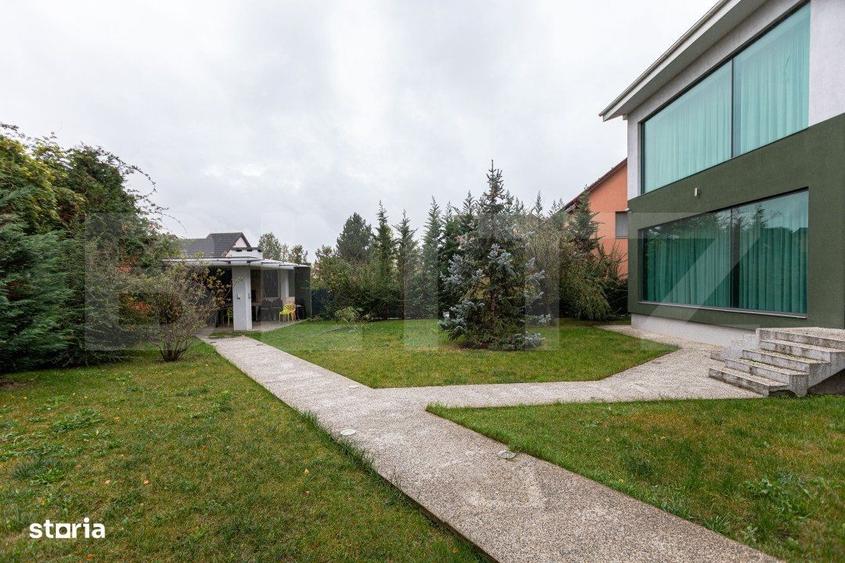 Casă cu 4 camere în Lunei