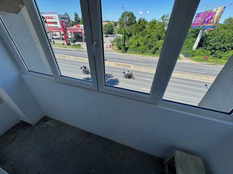 Apartament cu 2 camere decomandat, mobilat în Central