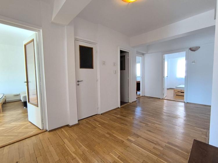 Apartament cu 4 camere decomandat în Gheorgheni