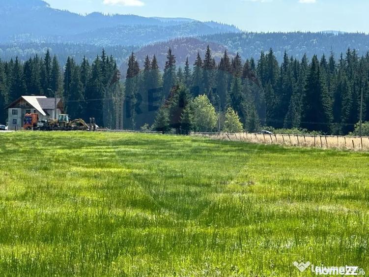 Teren de 30930 mp, în Poiana Stampei