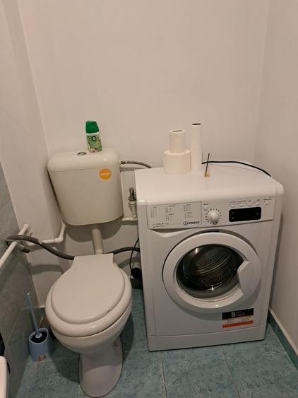 Garsonieră decomandată în Runcu