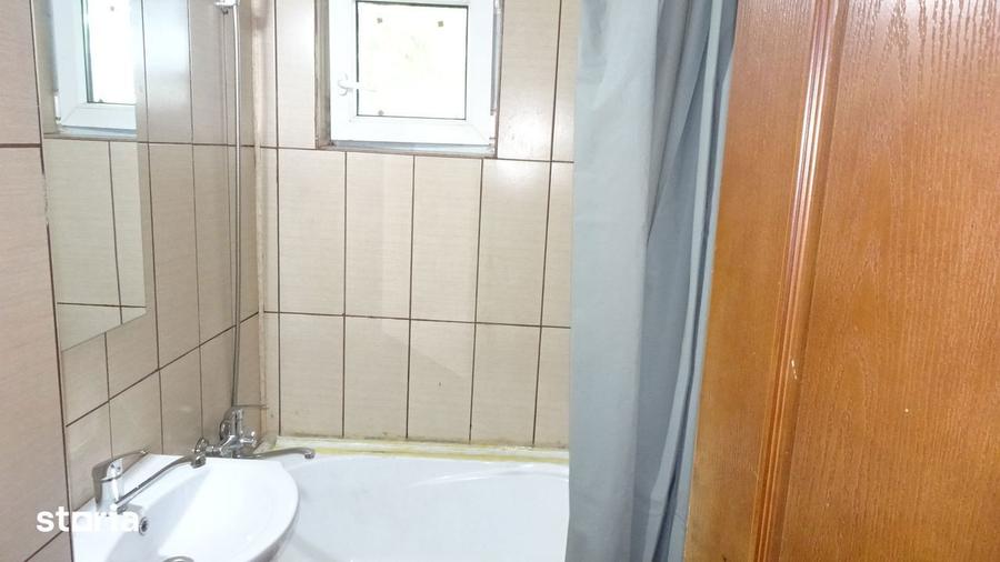 Apartament cu 3 camere în Scărișoara