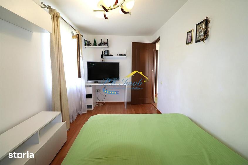 Casă cu 6 camere cu Teren 169 Mp în Central