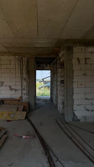 Casă cu 4 camere în Vladimirescu