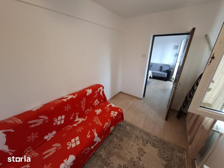 Apartament cu 3 camere în Inel II