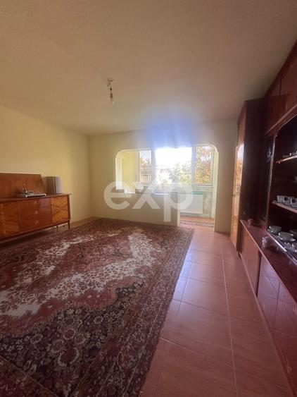 Apartament cu 3 camere decomandat, mobilat în Militari
