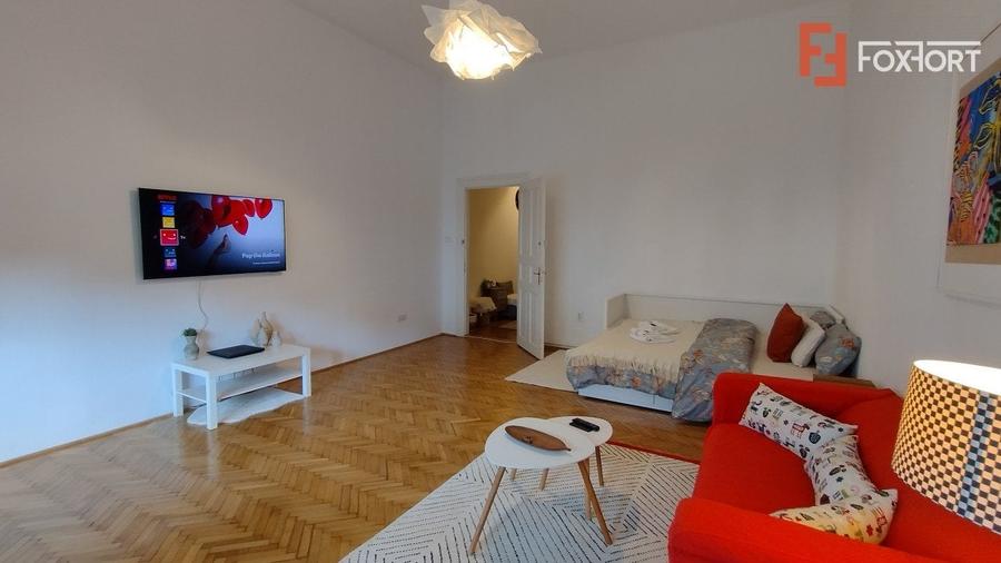 Apartament cu 3 camere semidecomandat, mobilat în Ultracentral