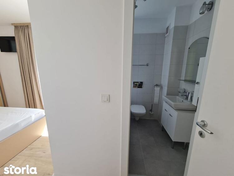 Apartament cu 3 camere, mobilat în Tei
