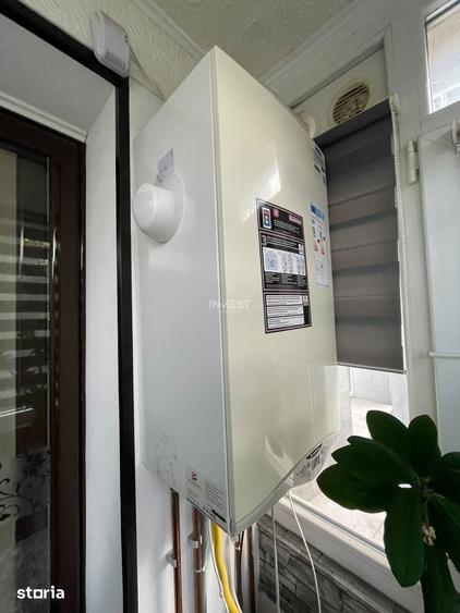 Apartament cu 3 camere în Podu Roș