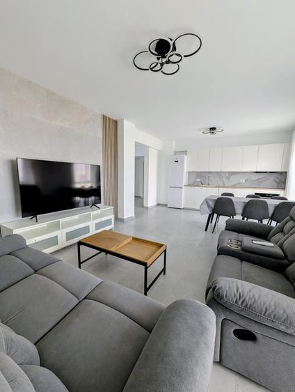 Apartament cu 3 camere decomandat în Nufărul