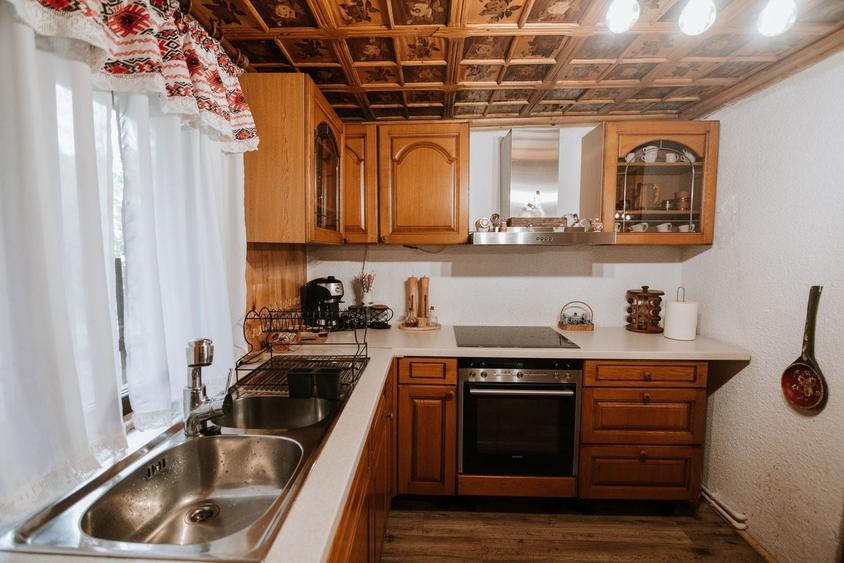 Casă cu 3 camere cu Teren 250 Mp în Sălard