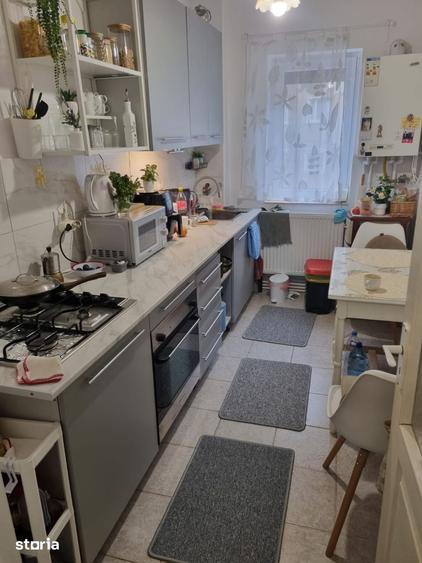 Apartament cu 2 camere decomandat în Piața Centrală