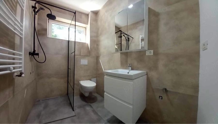 Casă cu 5 camere cu Teren 300 Mp în Giroc