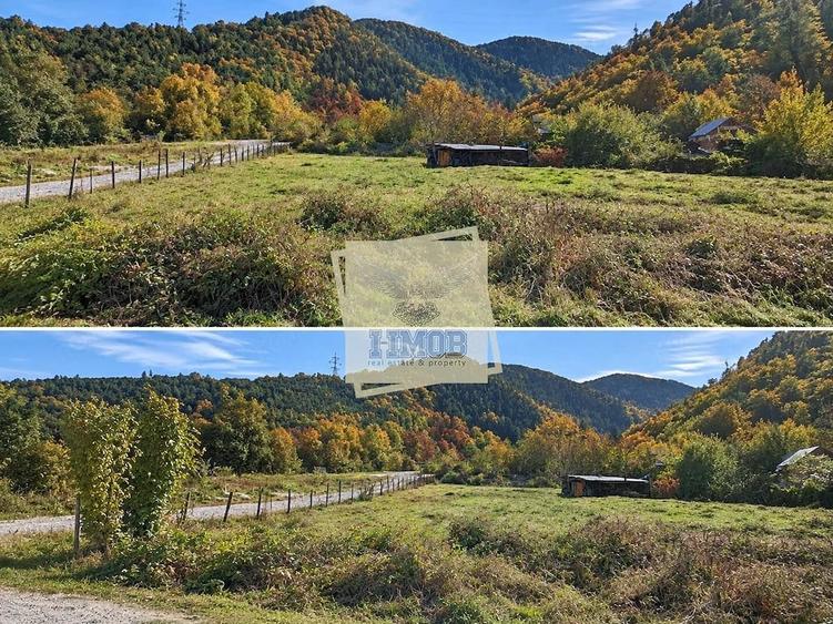 Teren de 4360 mp, în Central