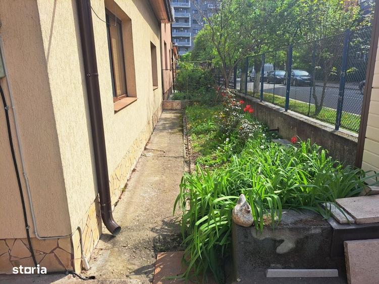 Casă cu 4 camere cu Teren 475 Mp în Cantemir